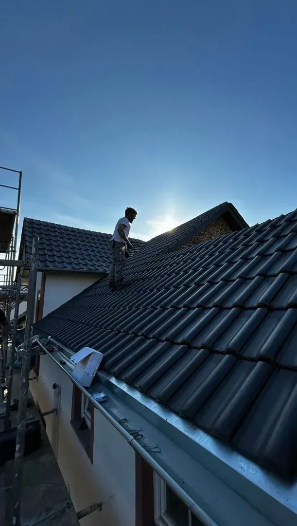 Dachsanierung & PV in Wattenheim